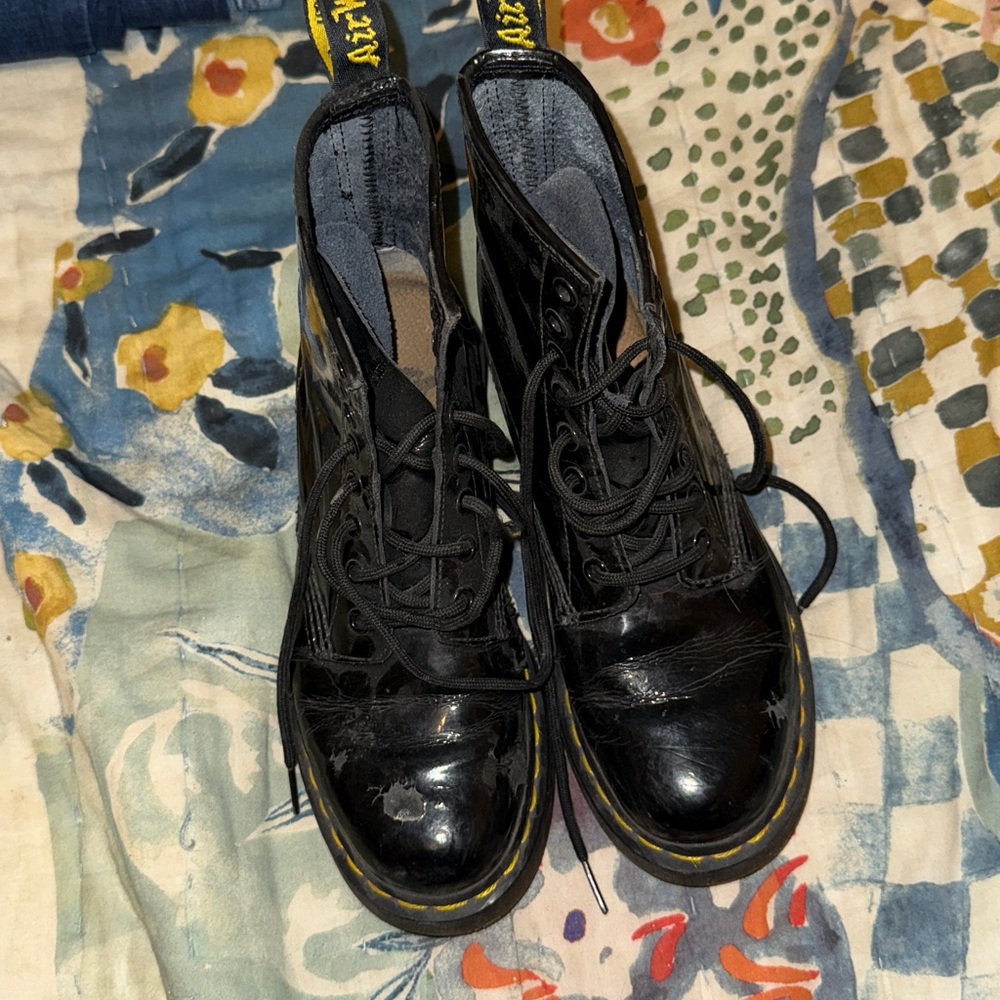 Black Leather Lace-Up Dr Martens